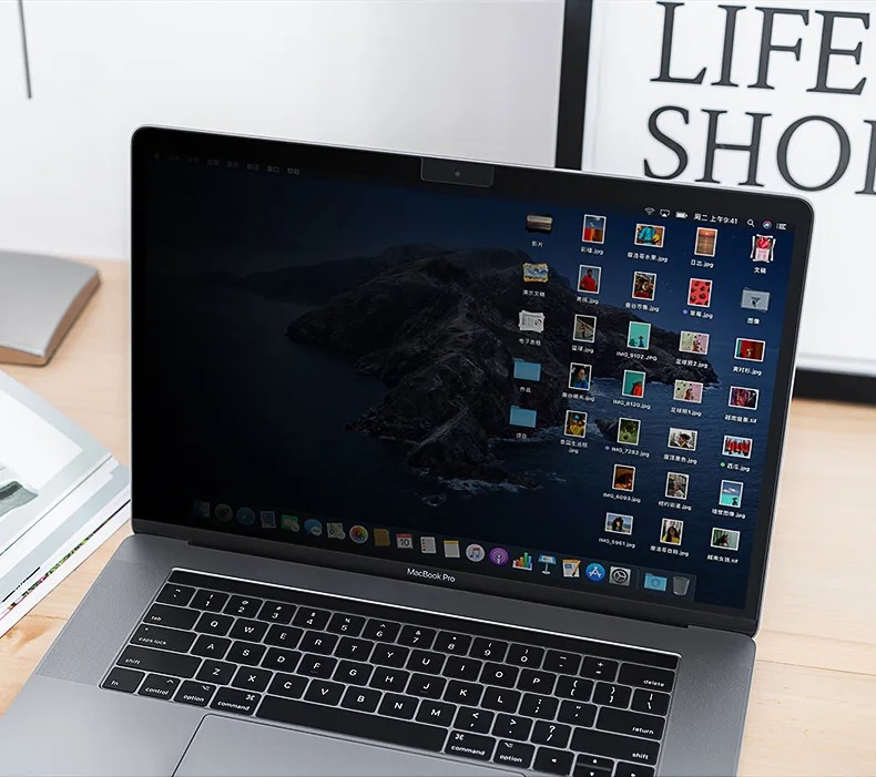 Screen Protector For Macbook A - Privacy Screen Filter ulasan dan harga